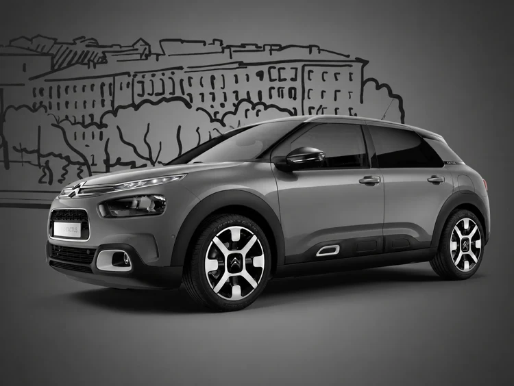 Citroen C4 Cactus AT 2024 на фоне Минска